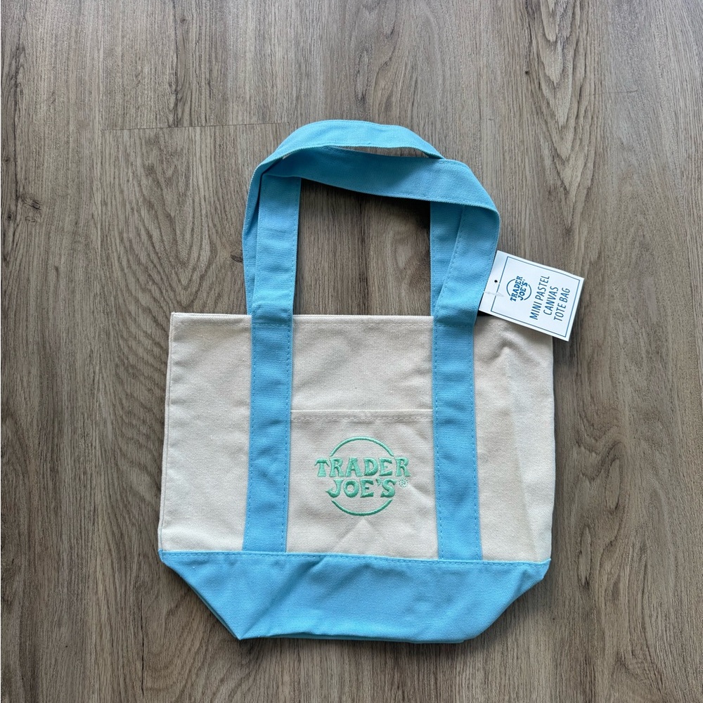 Limited edition NWT Trader Joe pastel mini tote bag-Blue and Cream Tote Bag